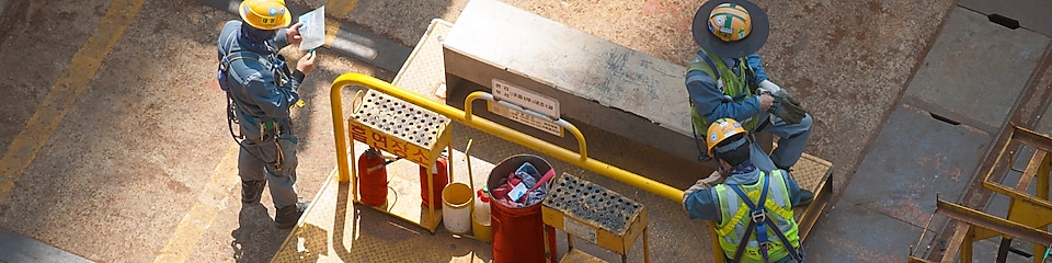 Bagger auf einer Baustelle, Bauwirtschaft